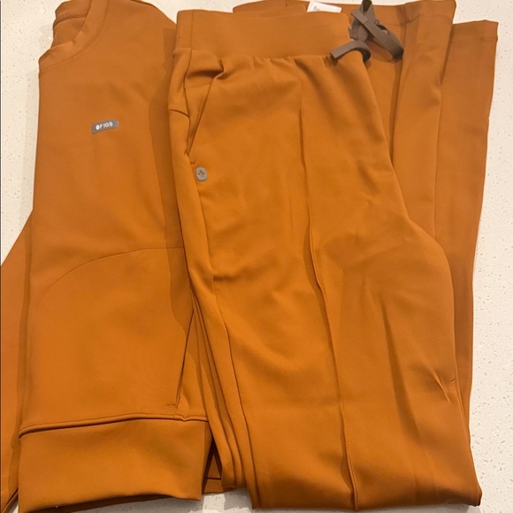 Figs FormX - Picture 1 of 9